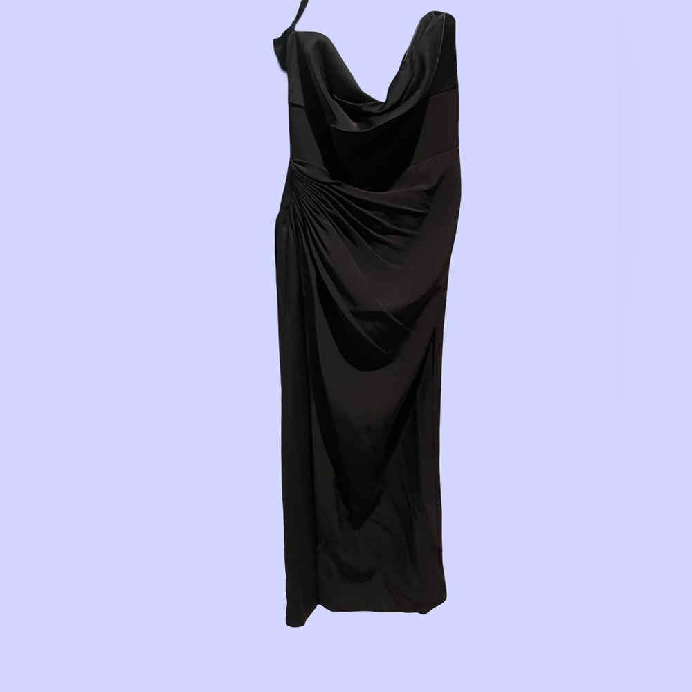 Halston Elegant Black Gown - 4